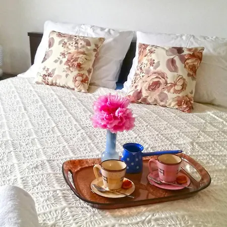 New Seafront Yvonne, Sleeps 5 아파트 Lukoran
